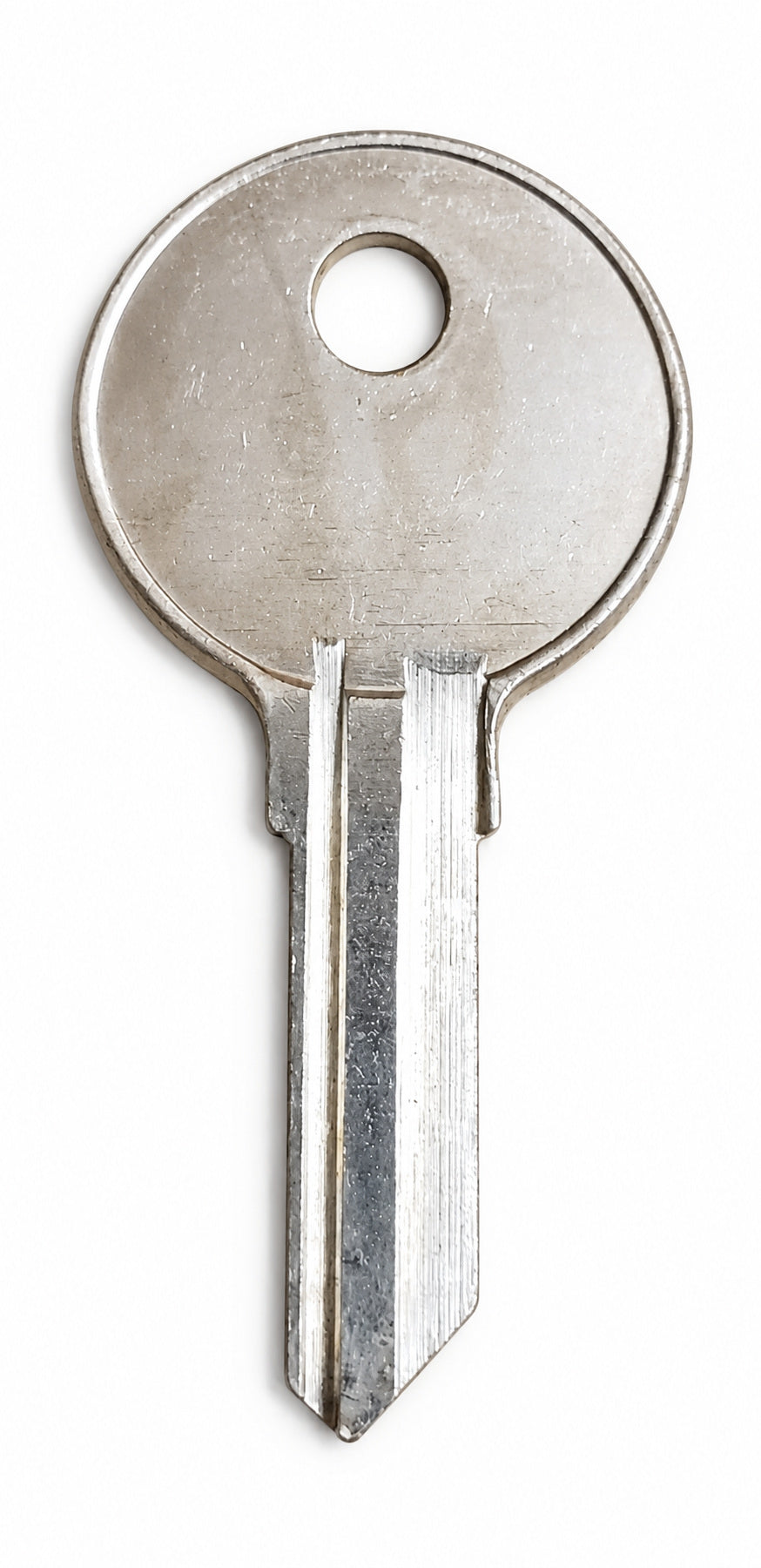 Ilco - 1069C - Key Blank - National Cabinet — lighting-cleaned gallery photo 2; original retained (source 47202076131571)