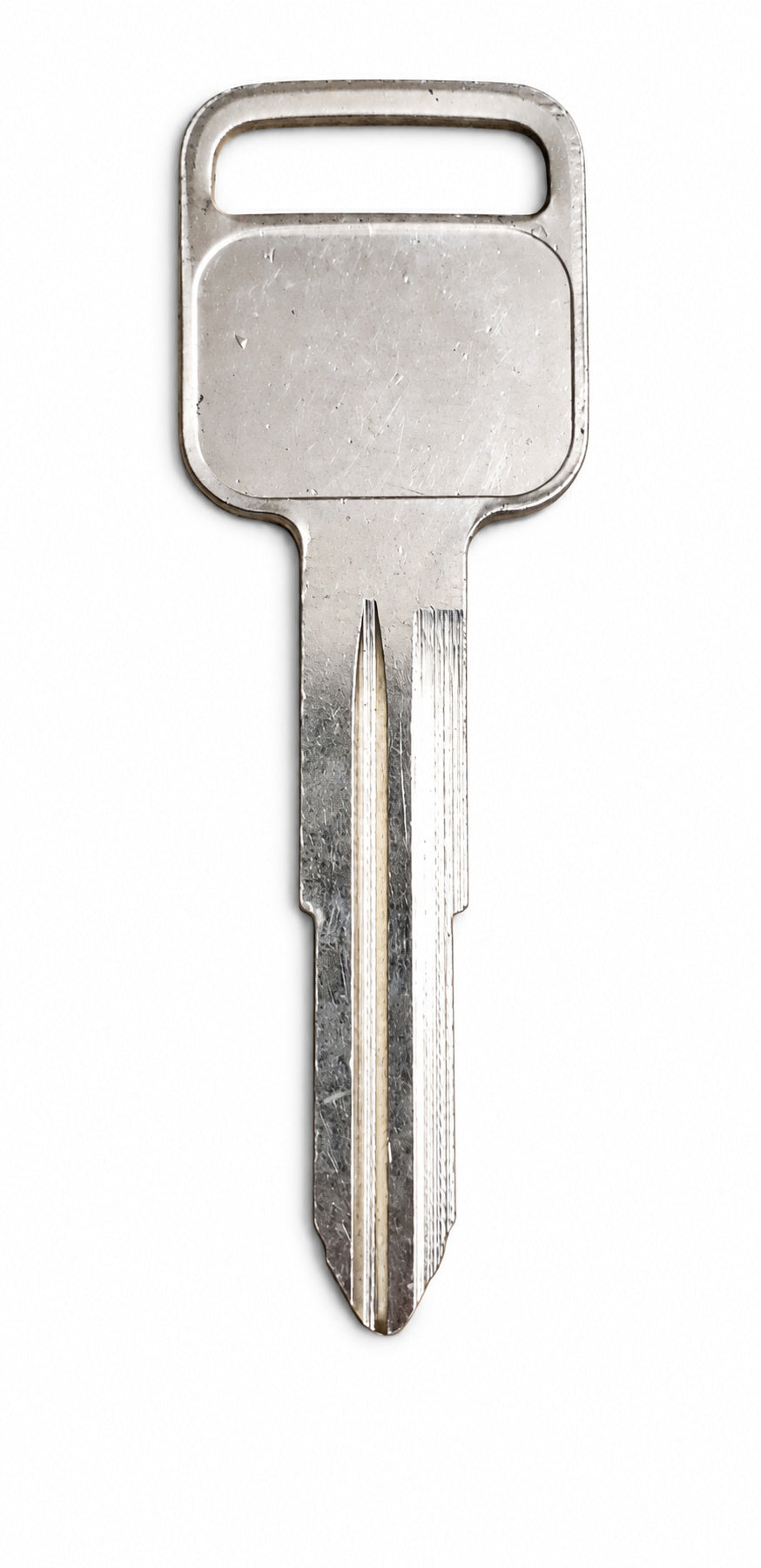 ilco - B65 - X184 - Key Blank - Chevy Chevrolet GMC Geo Honda Isuzu USA — lighting-cleaned gallery photo 2; original retained (source 47202087469299)
