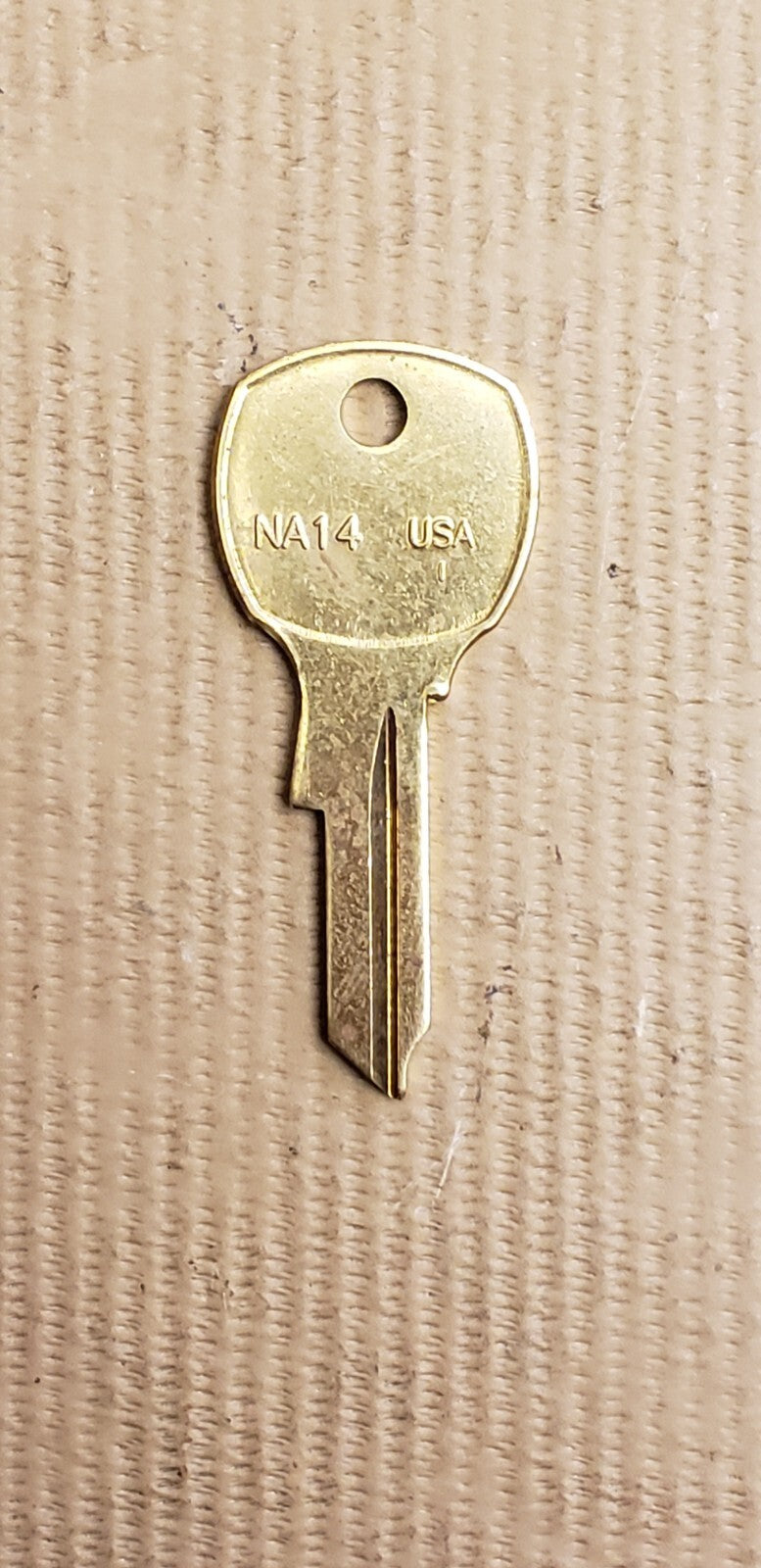 NA14 - S1064A - 1069L - D4291 - Key Blank Mailbox — photo 1