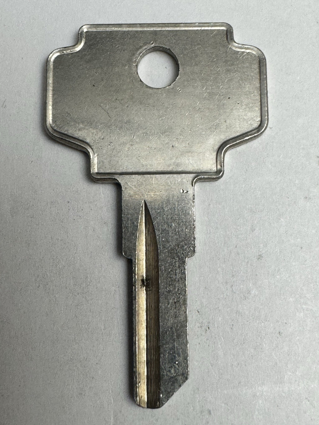 Ilco - K1122B - Bargman - L54K - Key Blank — photo 3