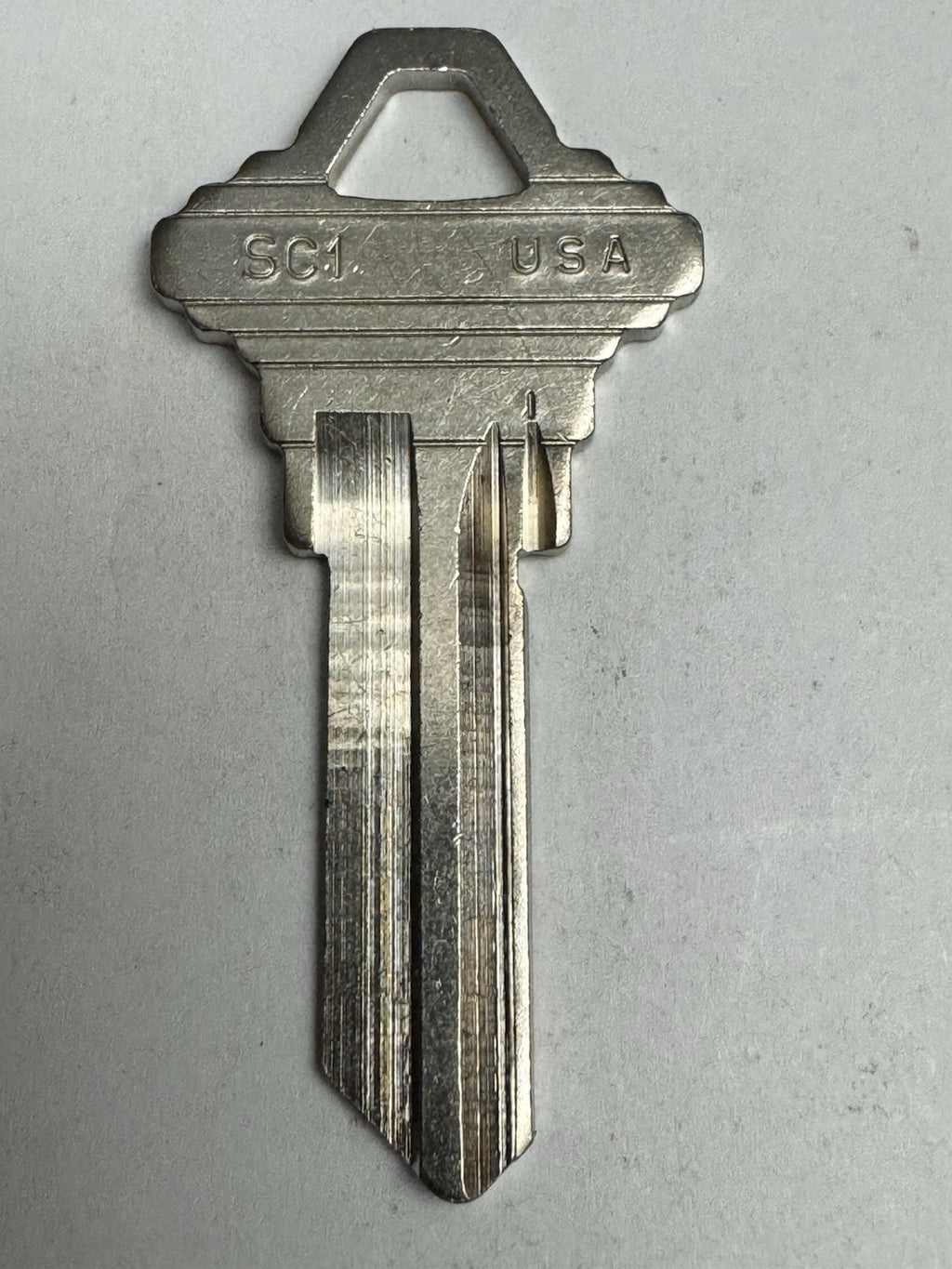 Ilco - SC1 - Schlage - Key Blank - 5 Pin - Cut to Code Nickle Plated Brass — photo 2