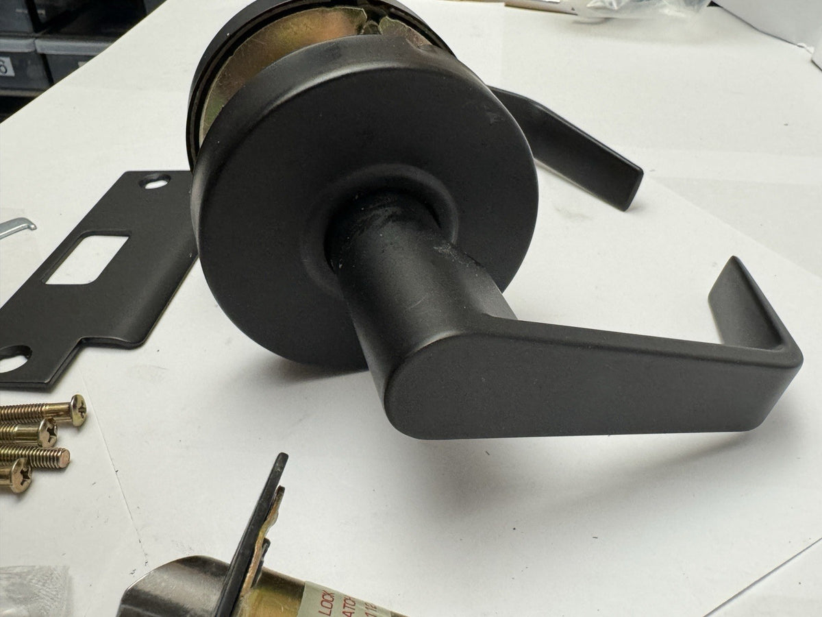 Hagar - Storeroom - Lever Lock - Schlage C - Brown - Commercial - 2 Keys — photo 3