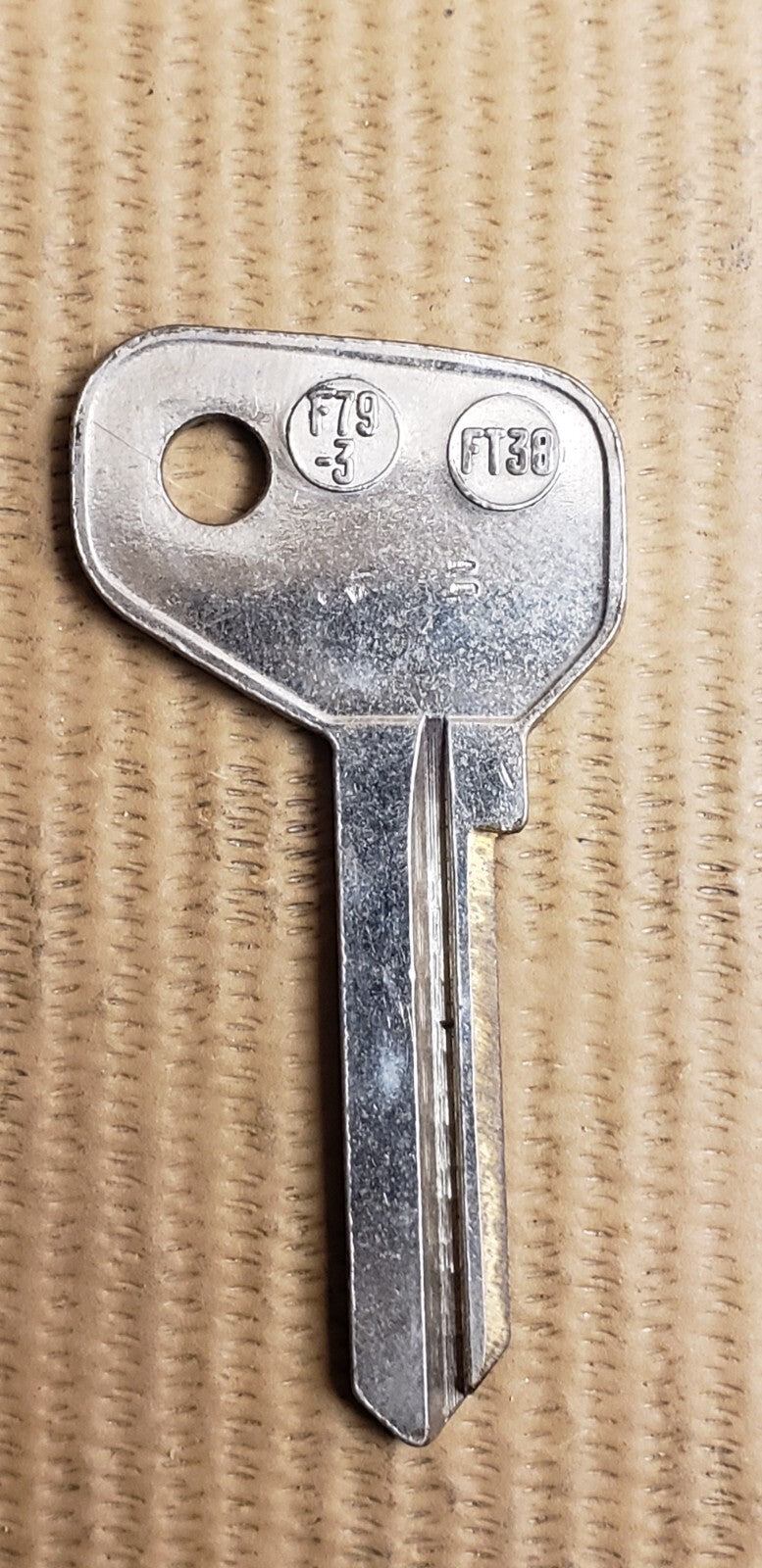 DL - SF6 - F79-3 - FT38 - FIAT - Key Blank — photo 2