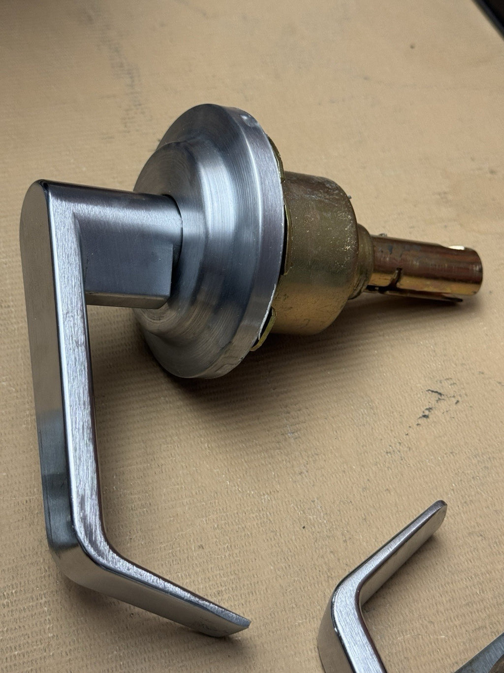 LSDA - L100 - Passage Lever Lock - Grade 2 - Satin Chrome - 26D - 2-3/4” Latch — photo 5