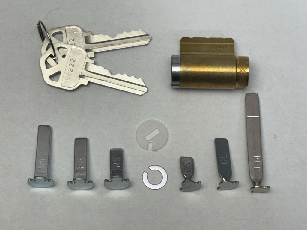 Kwickset - KW1 - KIK - Knob, Lever, Deadbolt Cylinder - Satin Chrome - 5 pin/cut — photo 1