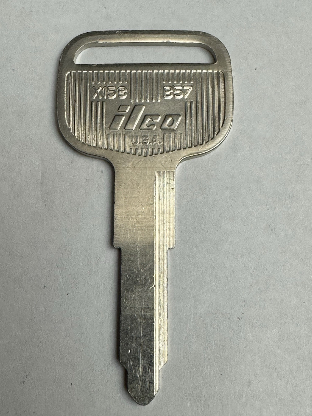 Ilco - X158 - B57 - Chevy - GMC - Isuzu - Key Blank — photo 2