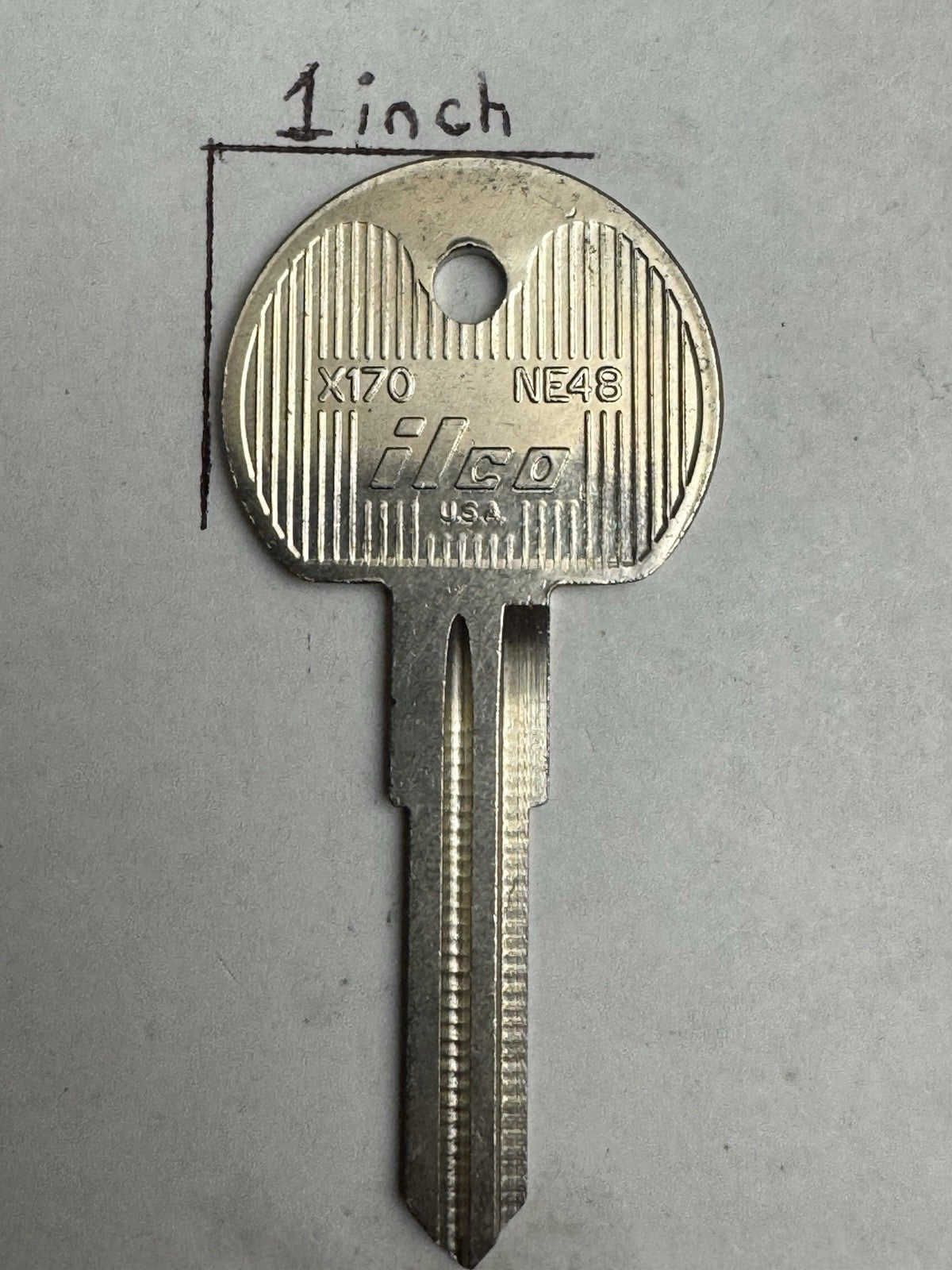 ILCO - X170 - NE48 - Kenworth Ford Peterbuilt Sterling - Key Blank — photo 5