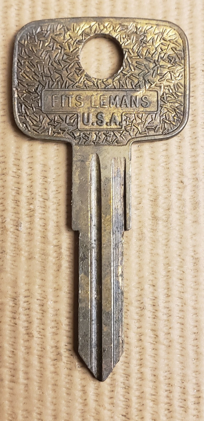 Curtis - B61 - Key Blank - Pontiac - LEMANS - Vintage — photo 4