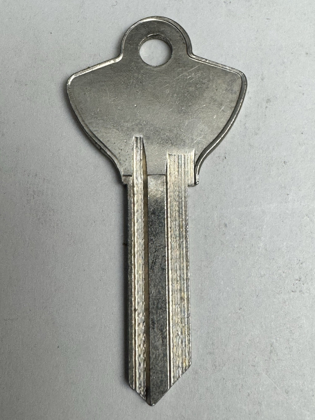 Ilco - S1096B - EL20 - Key Blank — photo 3