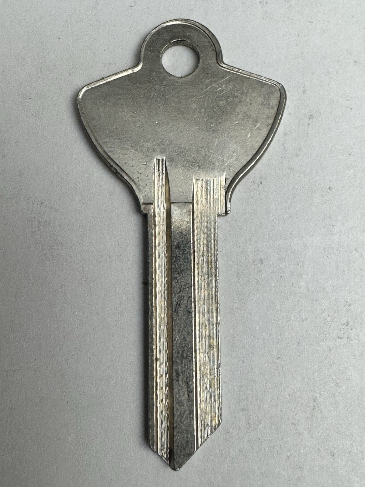 Ilco - S1096B - EL20 - Key Blank — photo 3
