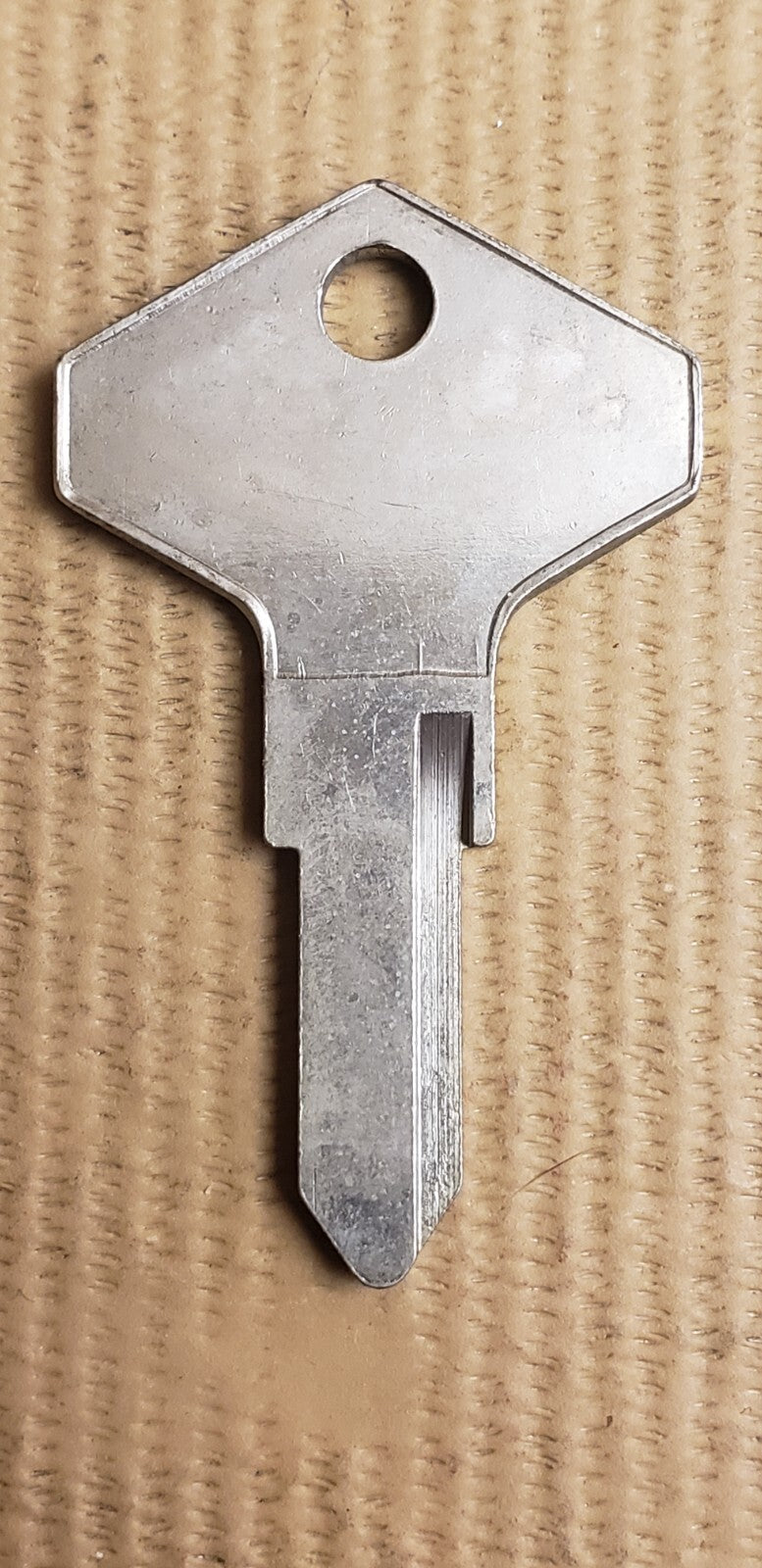 Ilco - RN25 - X92 - Key Blank — photo 2