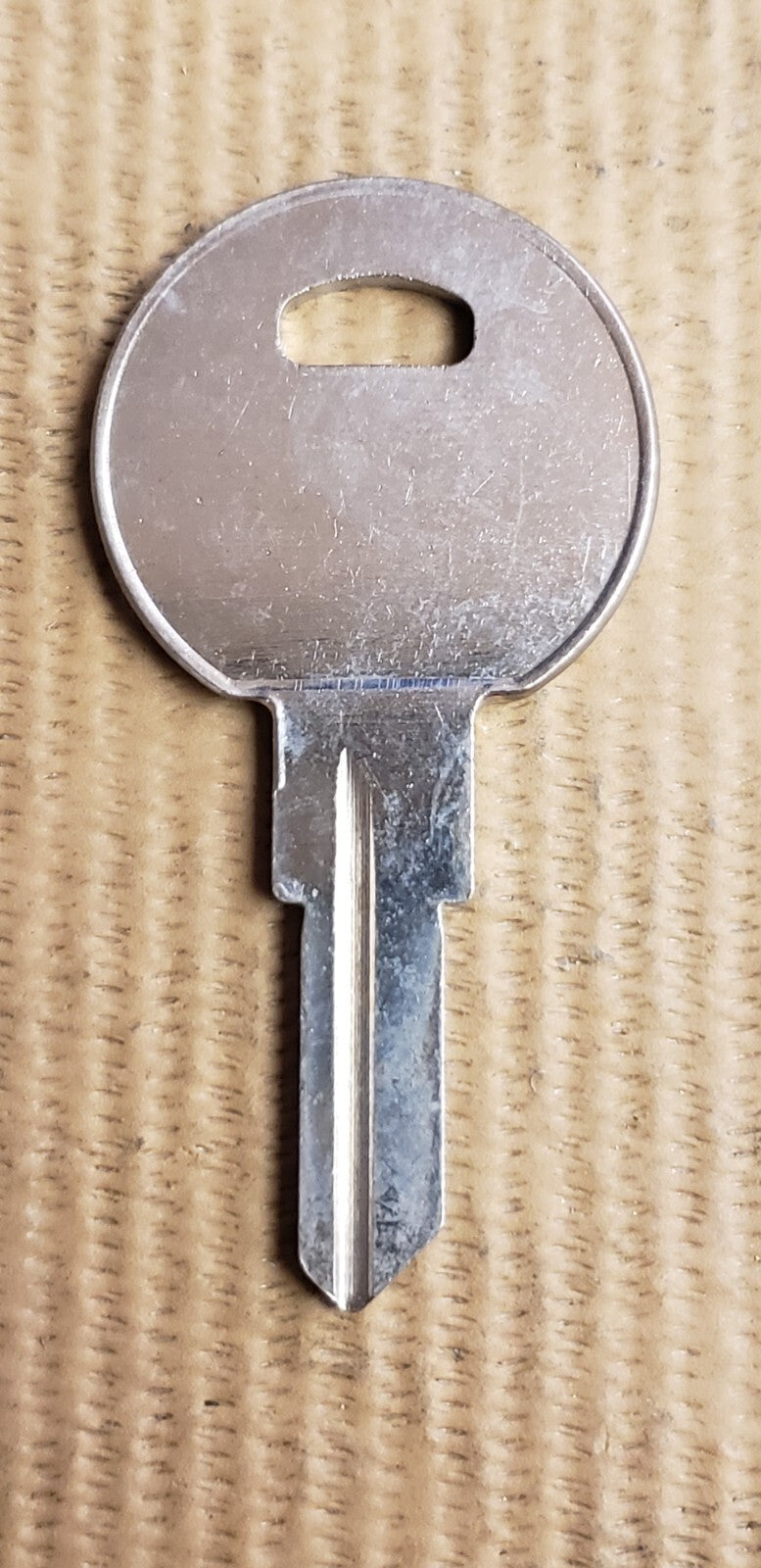 Ilco - TM9 - 1609 - TRIMARK RV KS150 - Key Blank — photo 4