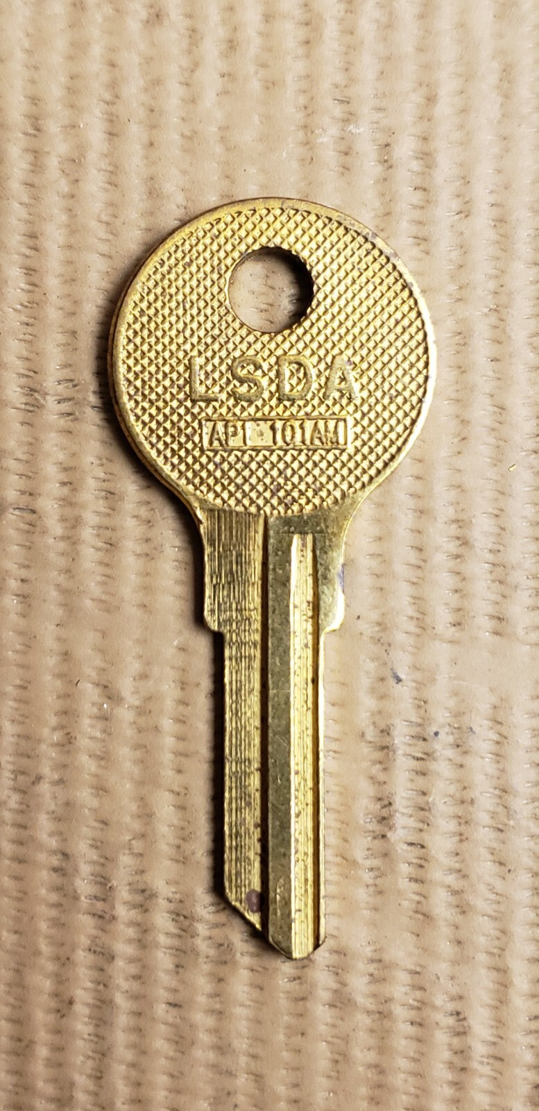 LSDA - AP1 - 101AM - Key Blank Chicago K101 — photo 1
