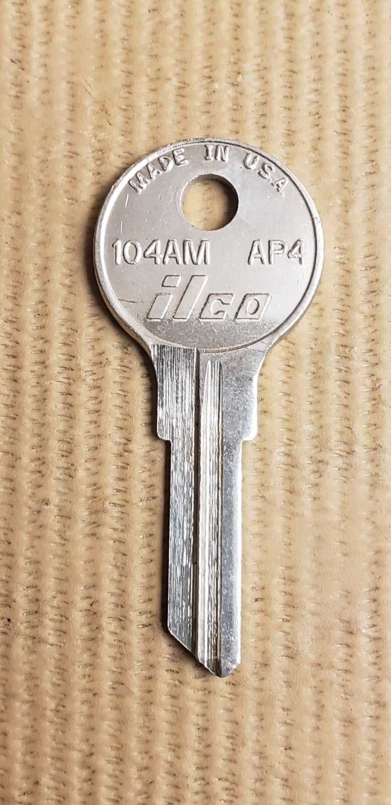 Ilco - AP4 - 104AM - K104 - Key Blank - Chicago - AMF - Cessna - Steelcase — photo 1
