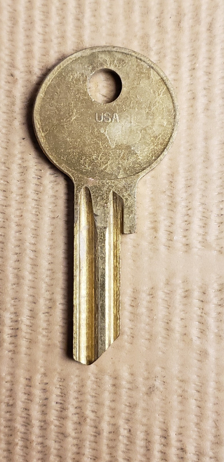 LSDA - Y6 - 997X - Key Blank — photo 2