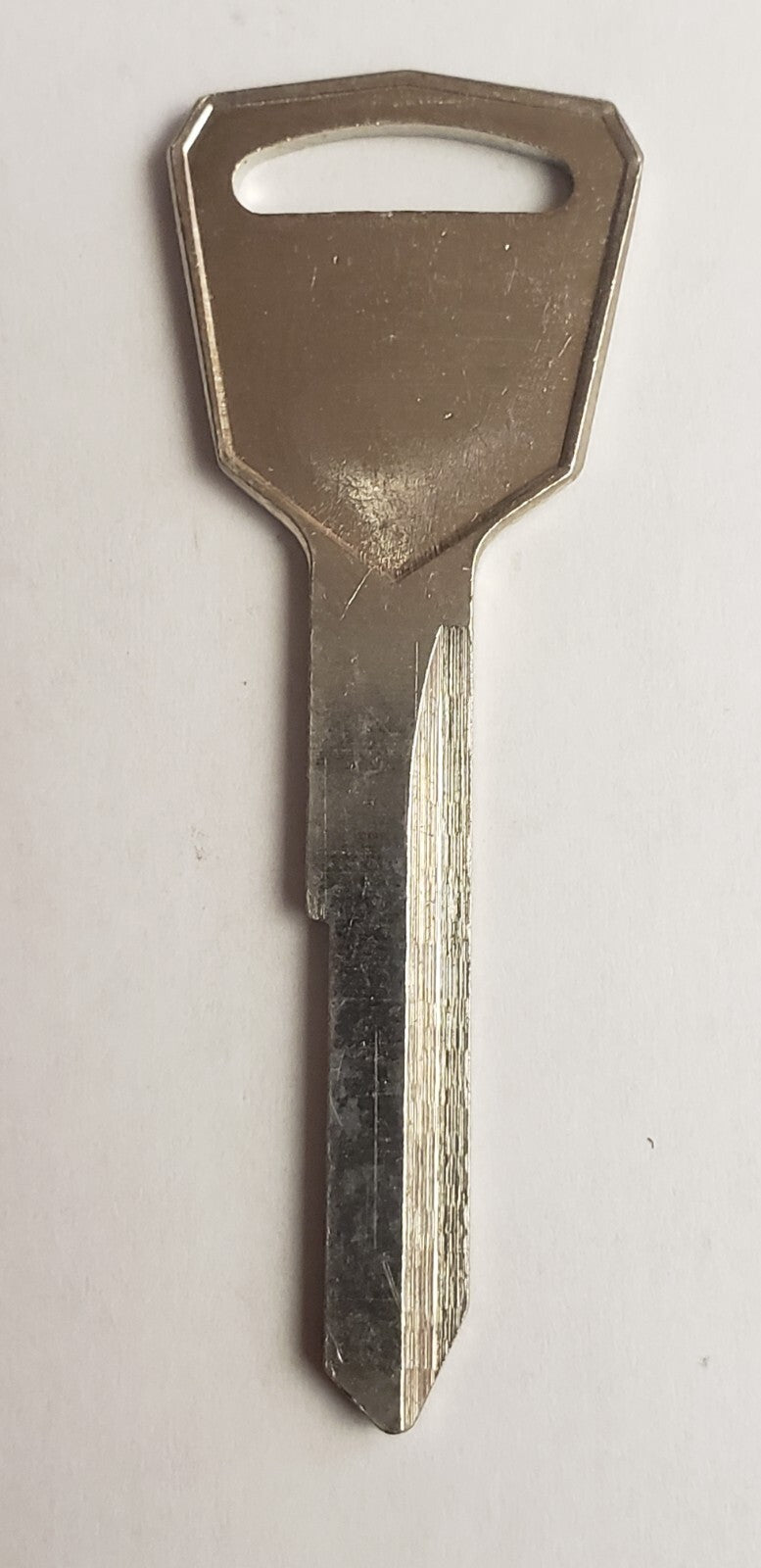 Ilco - TA6 - Key Blank TOYOTA - CAT - CASE - International Harv - VARIOUS MODELS — photo 2