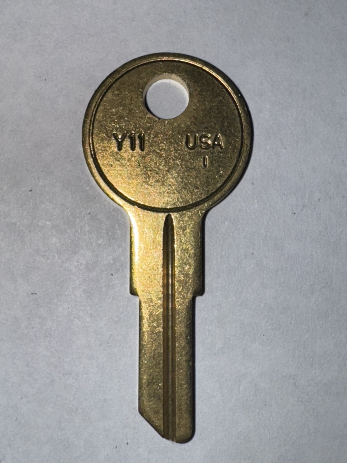 ILCO - Yale - Y11 - 01122 - Brass - Key Blank — photo 3
