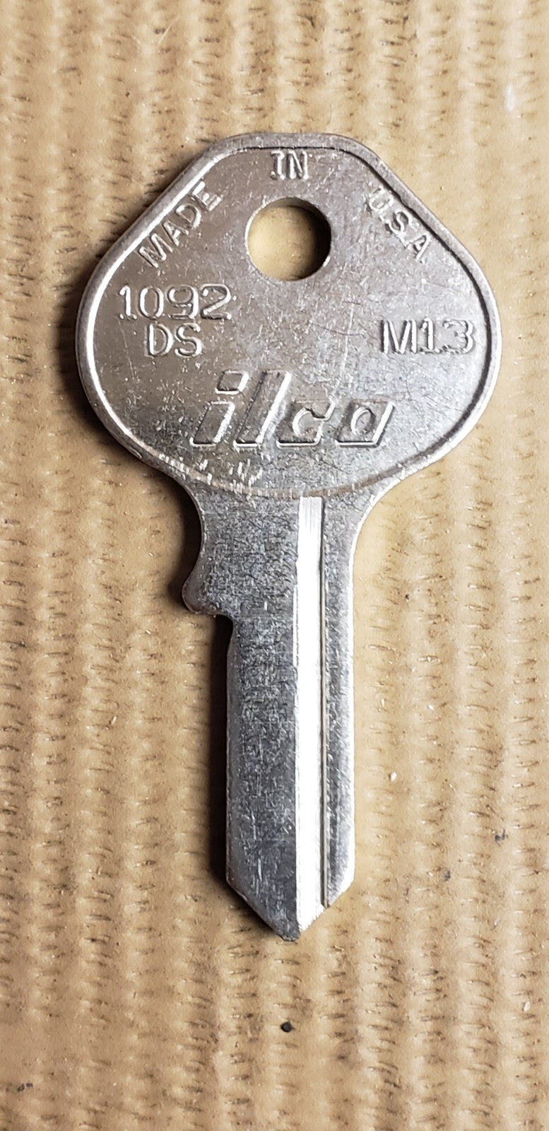 Ilco - M13 - 1092DS - Key Blank MASTER PADLOCK 130K — photo 1