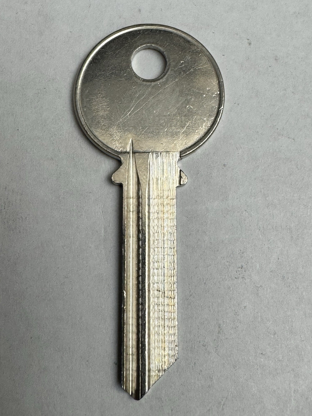 Ilco - Y4 - 998 - RN11GMK - Yale - Key Blank — photo 3