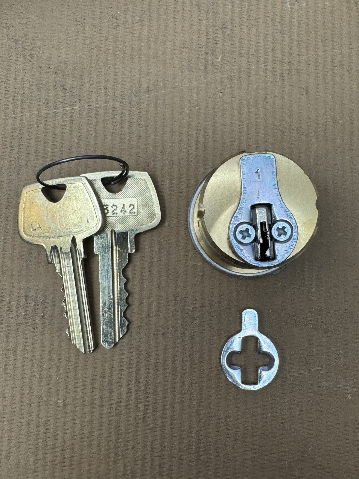 1 1/8” Mortise Cylinder - Sargent LA - Satin Chrome - Adams Rite & Standard Cam — photo 3