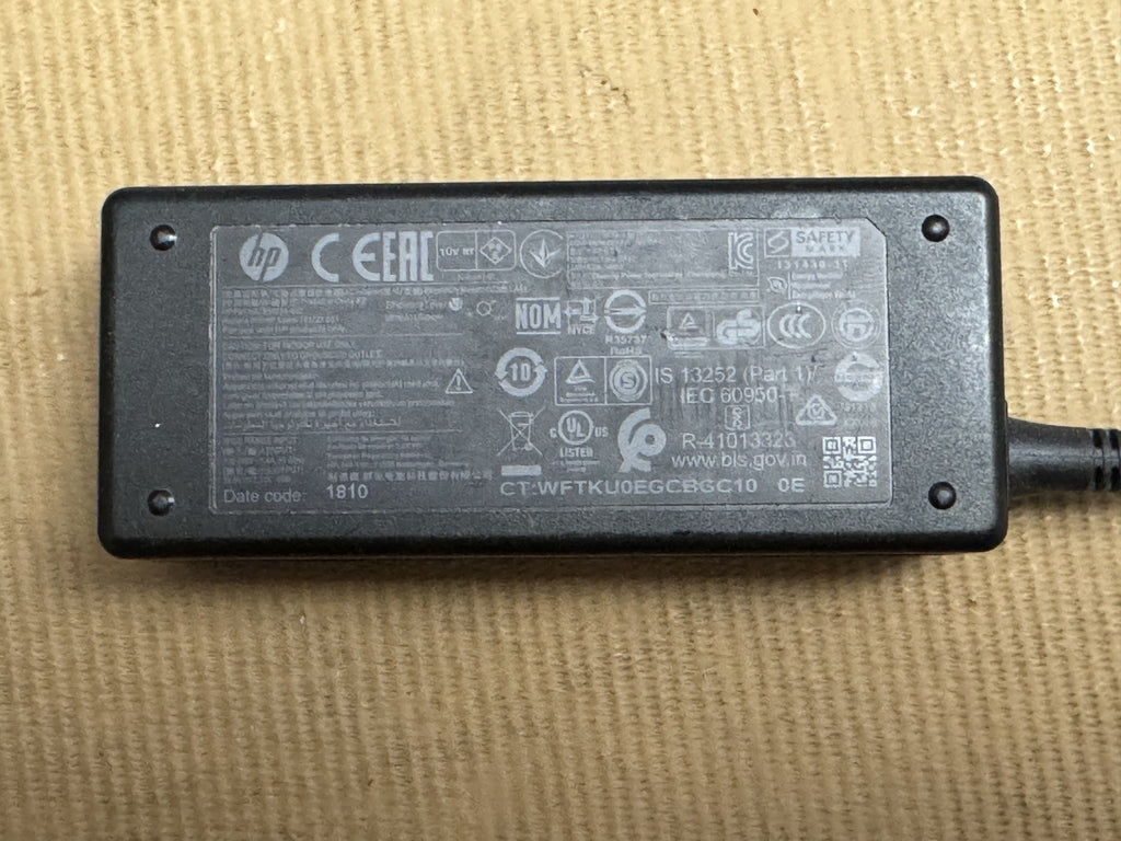 HP Genuine 45W 19.5V AC Adapter Charger 741727-001 HSTNN-CA40 TPN-CA14 Blue Tip — photo 5