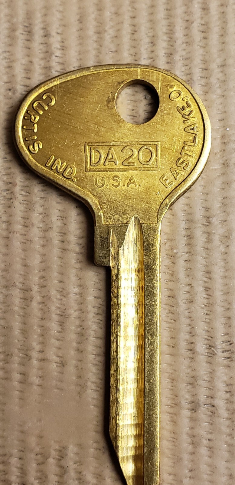 Curtis - DA20 - Key Blank - Vintage — photo 2
