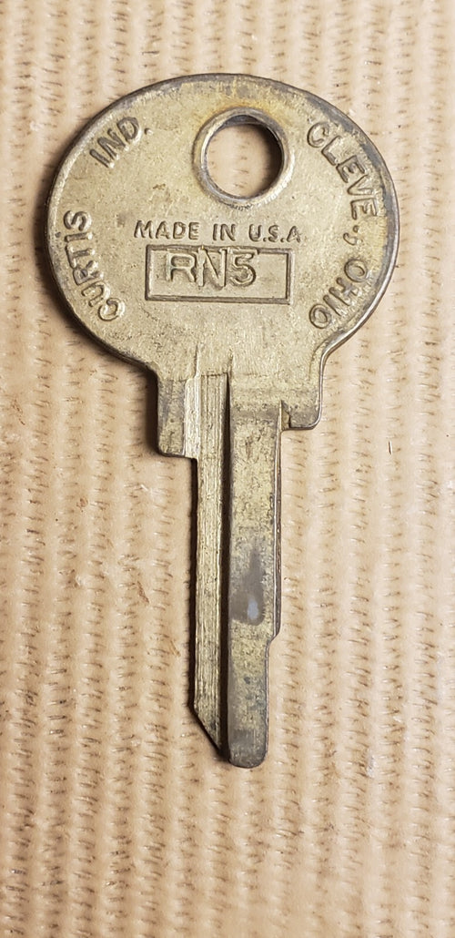 Curtis - RN5 - Key Blank - Vintage — photo 1