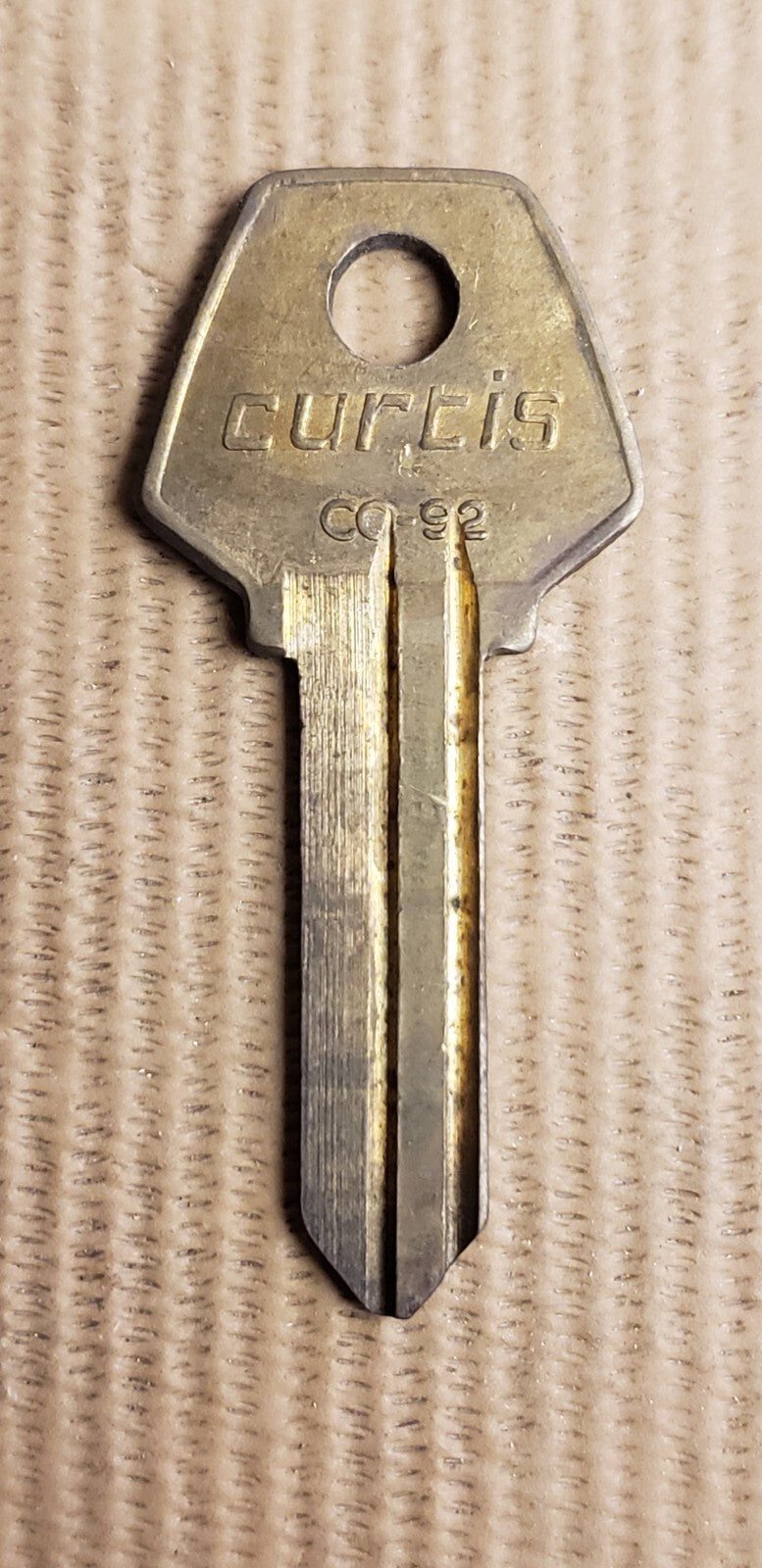 Curtis - CO-92 - Key Blank  CORBIN Z1 59A2 6 - A1001FH - 6 Pin — photo 3