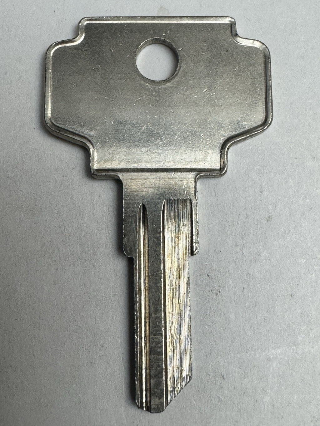 Ilco - K1054B - iN24 - L54J - Bargman - Key Blank — photo 3