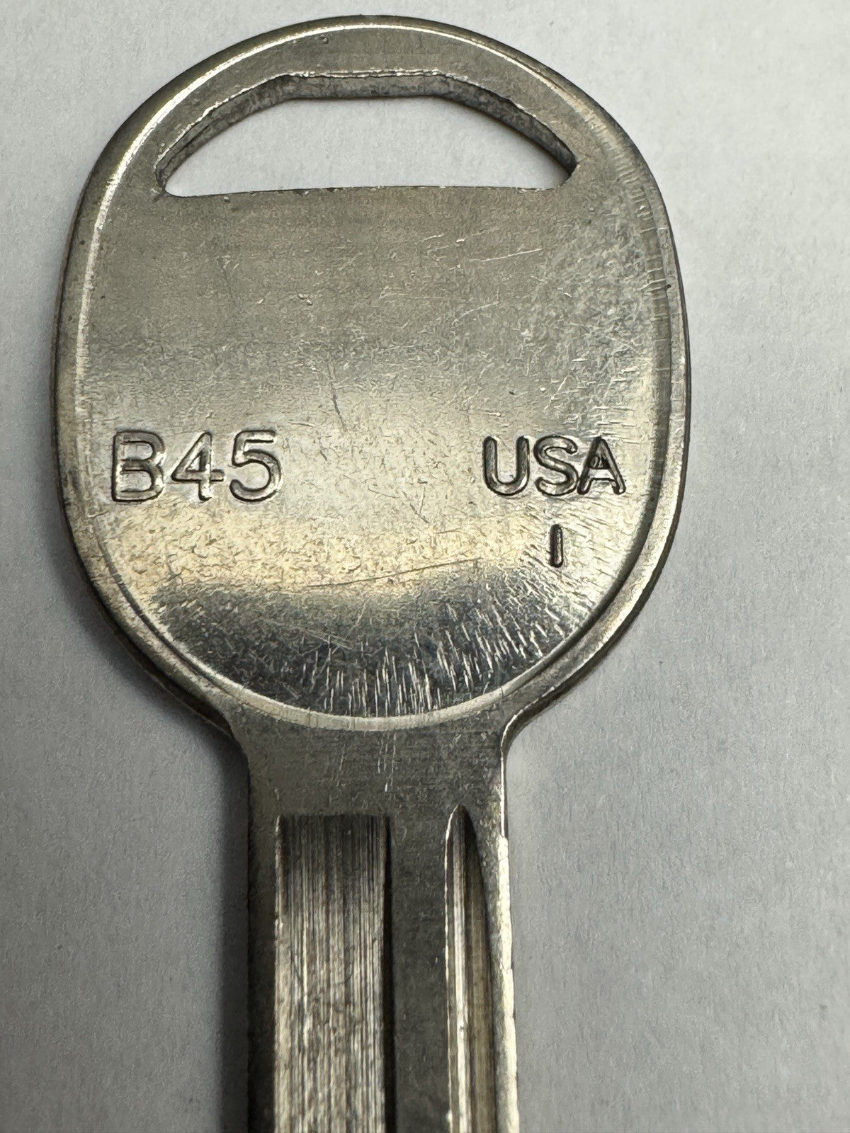 Ilco - B45 - S1098H - Key Blank - GM " H " - Chevy - Door lock - USA — photo 3