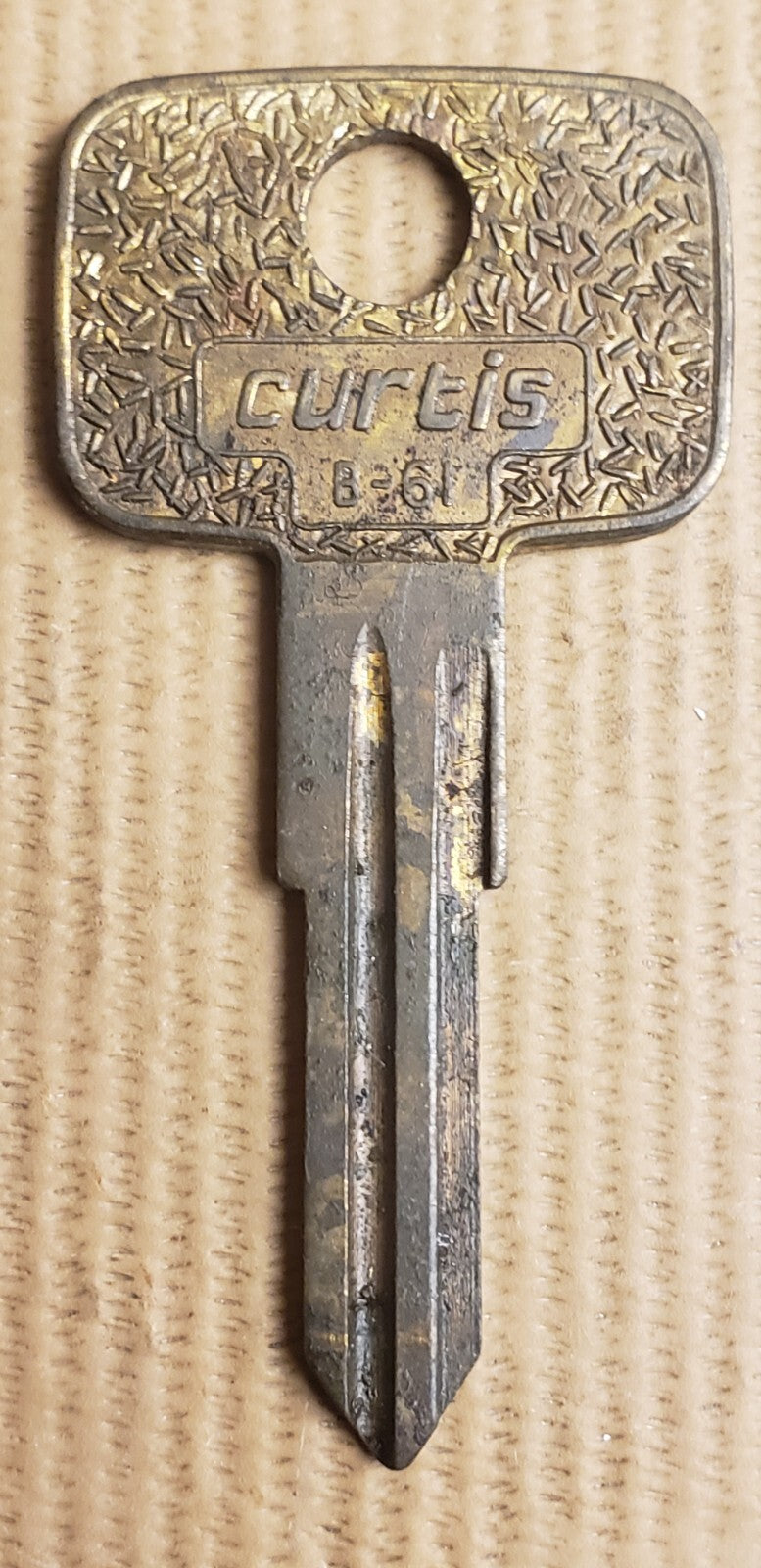 Curtis - B61 - Key Blank - Pontiac - LEMANS - Vintage — photo 3