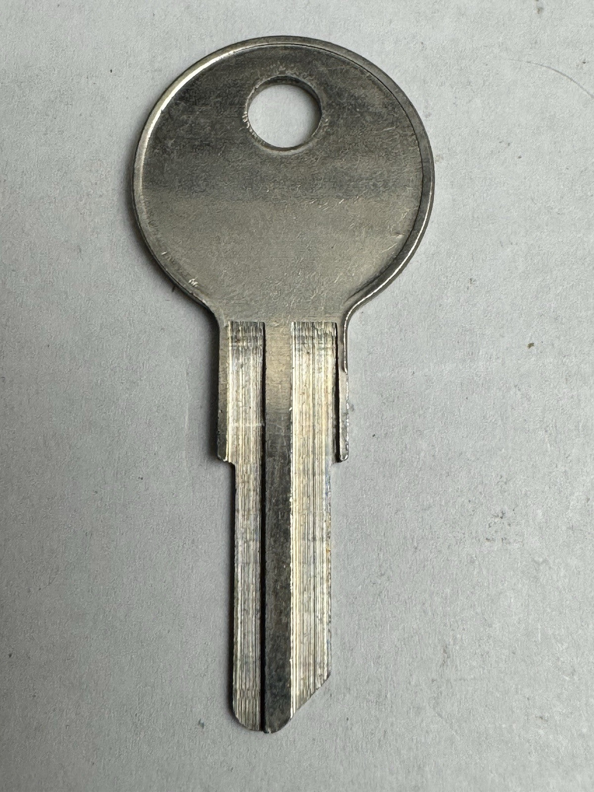 Ilco - C1041N - K38 - C42E - Key Blank — photo 3