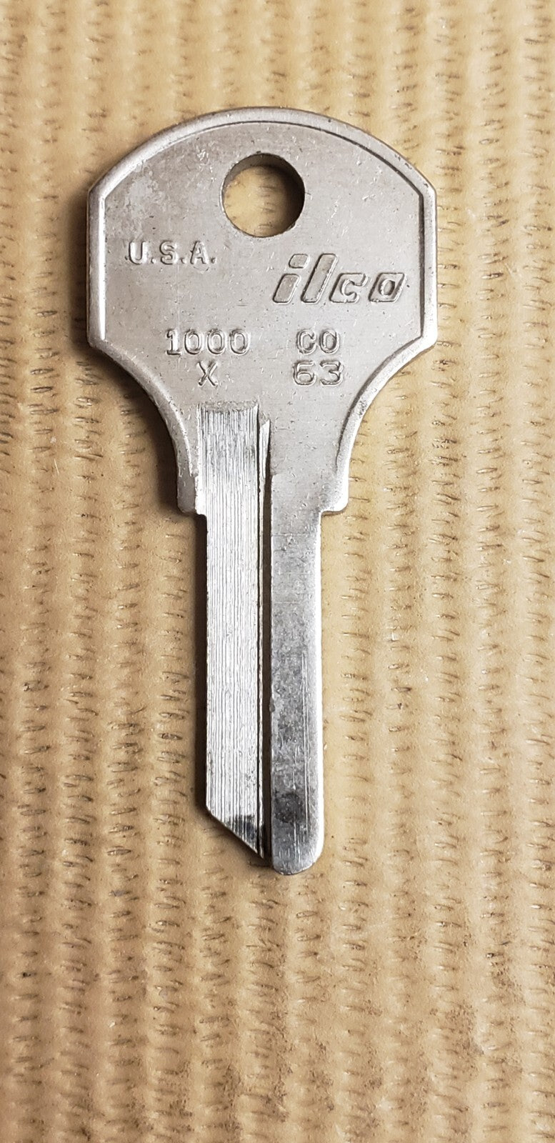 Ilco - 1000X - CO63 - Key Blank CCL 8658JVS - Kennedy — photo 1