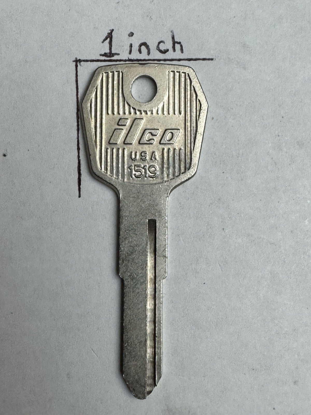 ILCO - 1519 - TOY19 - Komatsu Fork Lift - Key Blank - Forklift — photo 5