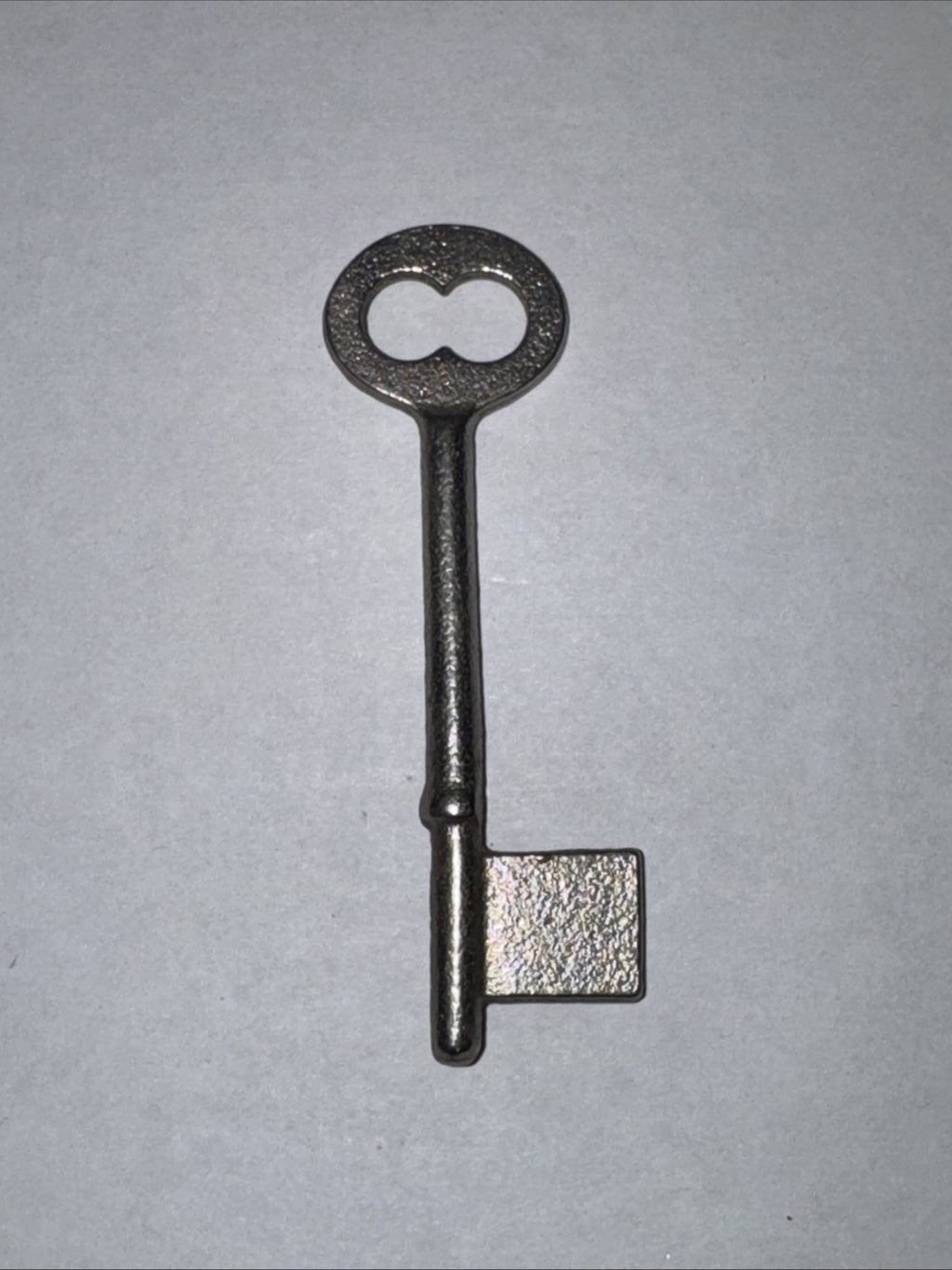 Vintage Brass Small Skeleton Keys Closed Barrel Key Lot of 9 - Silver — photo 4