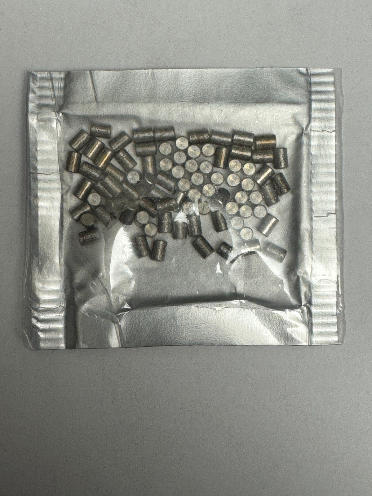 Lab Pins - 75ct - Lock Cylinder Pins - Master / Top Pin - .170 Grey — photo 2