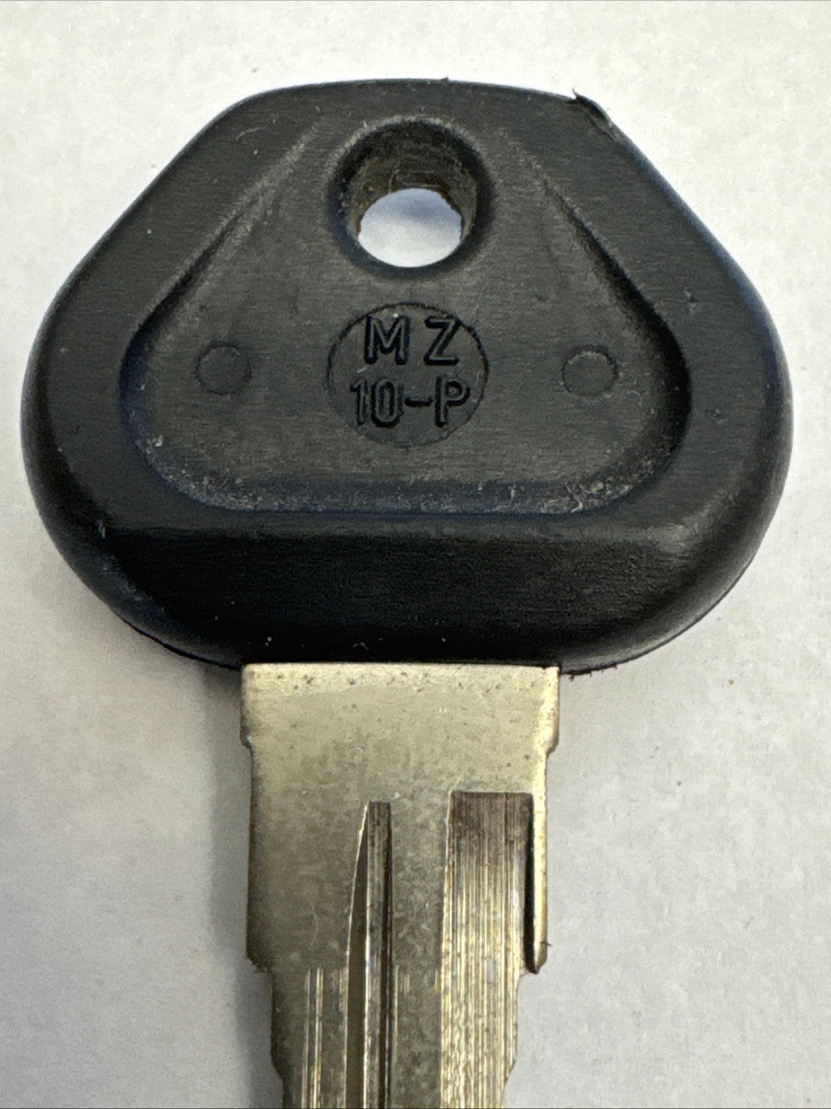 Ilco - MZ10-P - X27 - MZ10 - Key Blank - Plastic Head - FORD - Mazda — photo 3