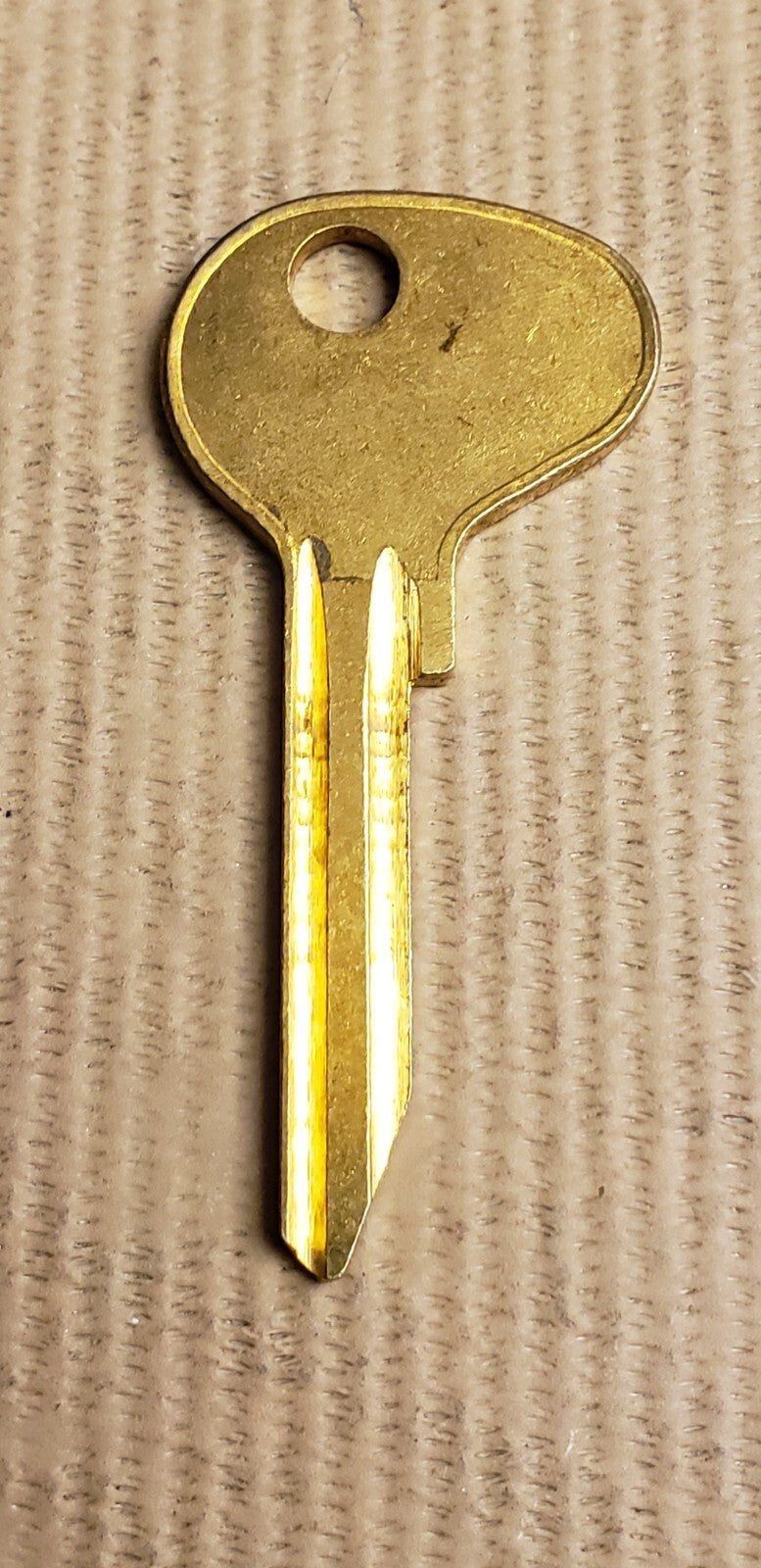 Curtis - DA20 - Key Blank - Vintage — photo 3