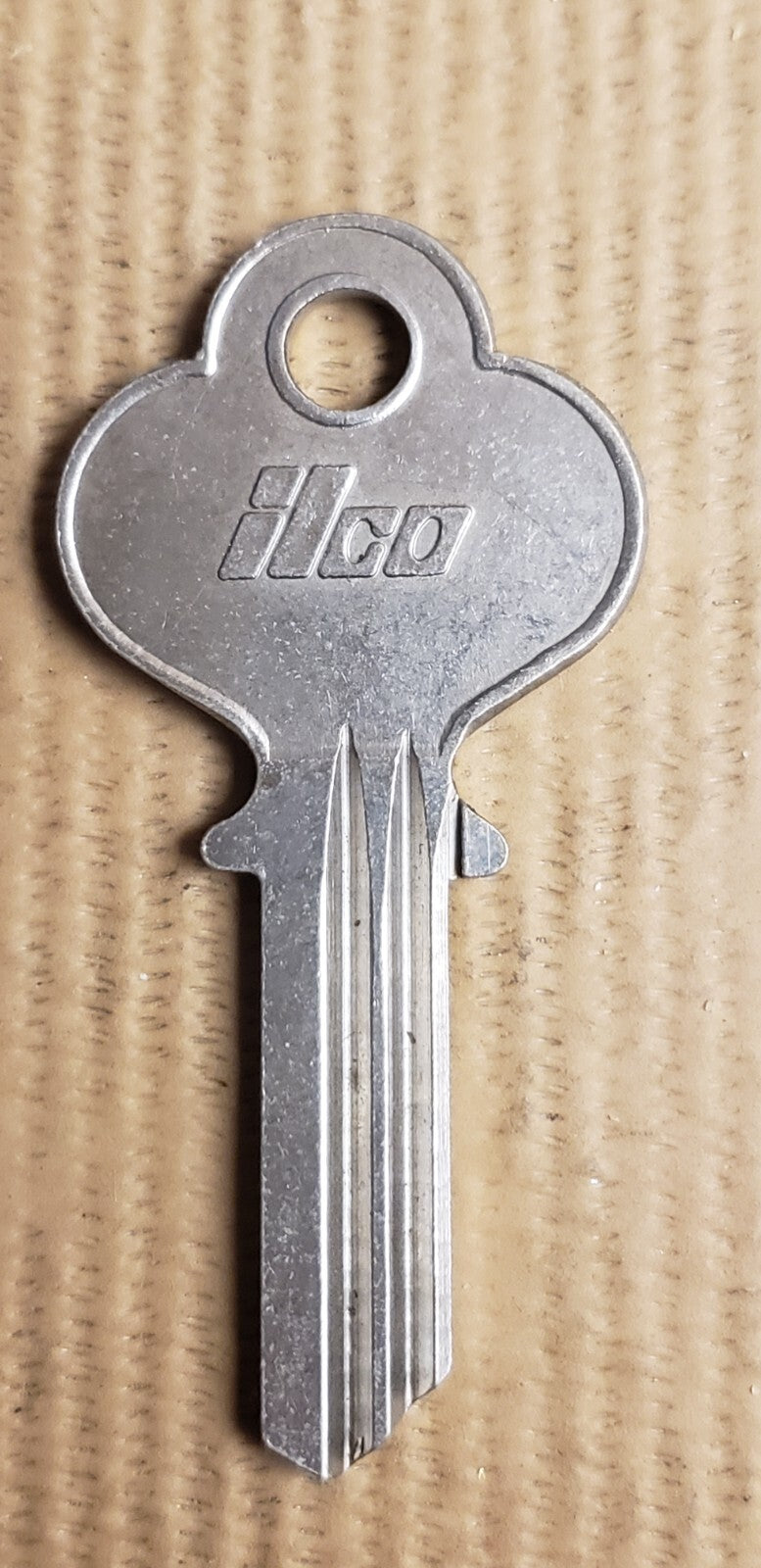 Ilco - 1014 - EA1 - Key Blank — photo 2