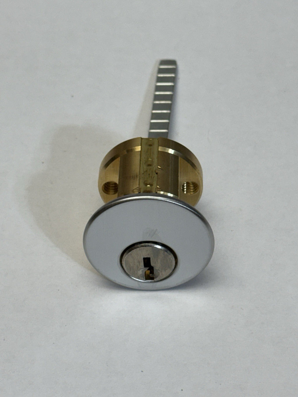 Rim Cylinder Lock - Weiser WR3 (WE) - Satin Chrome 26D — photo 3