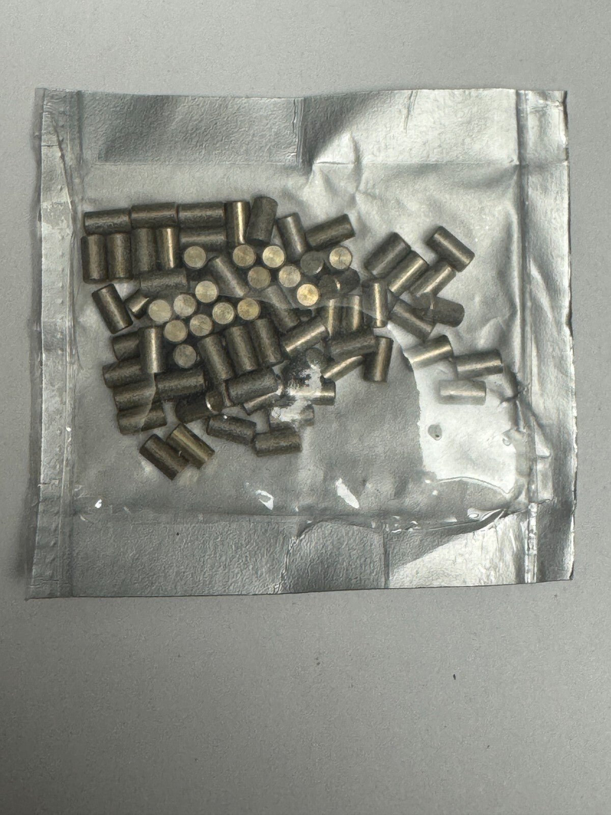 Lab Pins - 75ct - Lock Cylinder Pins - Master / Top Pin - .215 Grey — photo 2