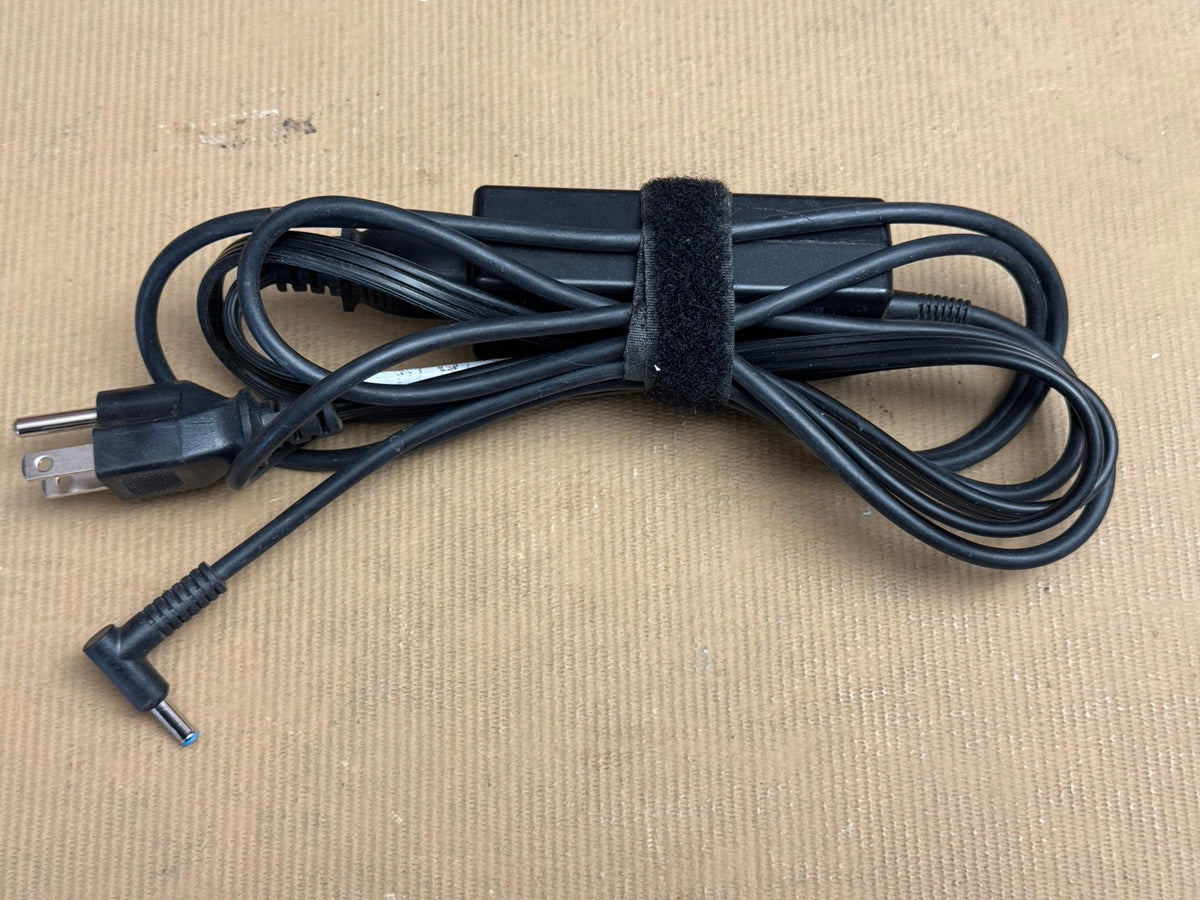 HP Genuine 45W 19.5V AC Adapter Charger 741727-001 HSTNN-CA40 TPN-CA14 Blue Tip — photo 1
