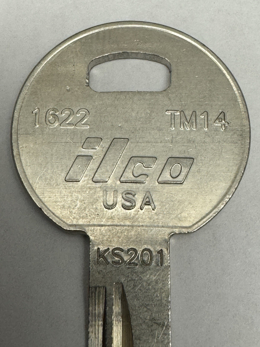 ILCO - TM14 - 1622 - Trimark Winnebago Knapheide - Key Blank — photo 4
