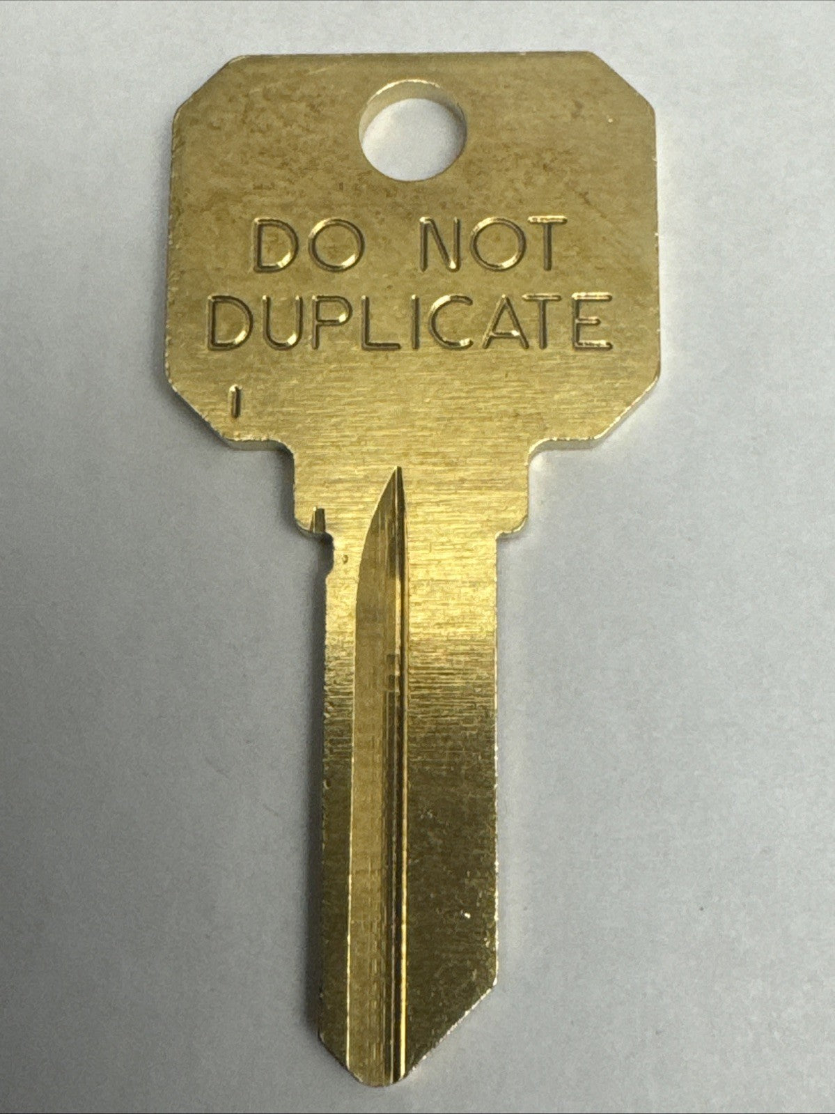Ilco - SC1 - Schlage DND Key Blank 5 Pin - Cut to Code Brass Do Not Duplicate — photo 3