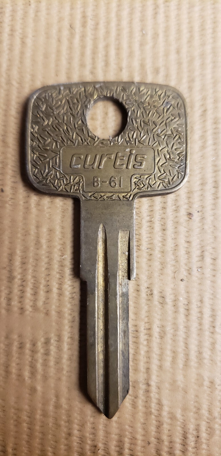 Curtis - B61 - B-61 - X168 - Key Blank - Pontiac - Lemans — photo 1