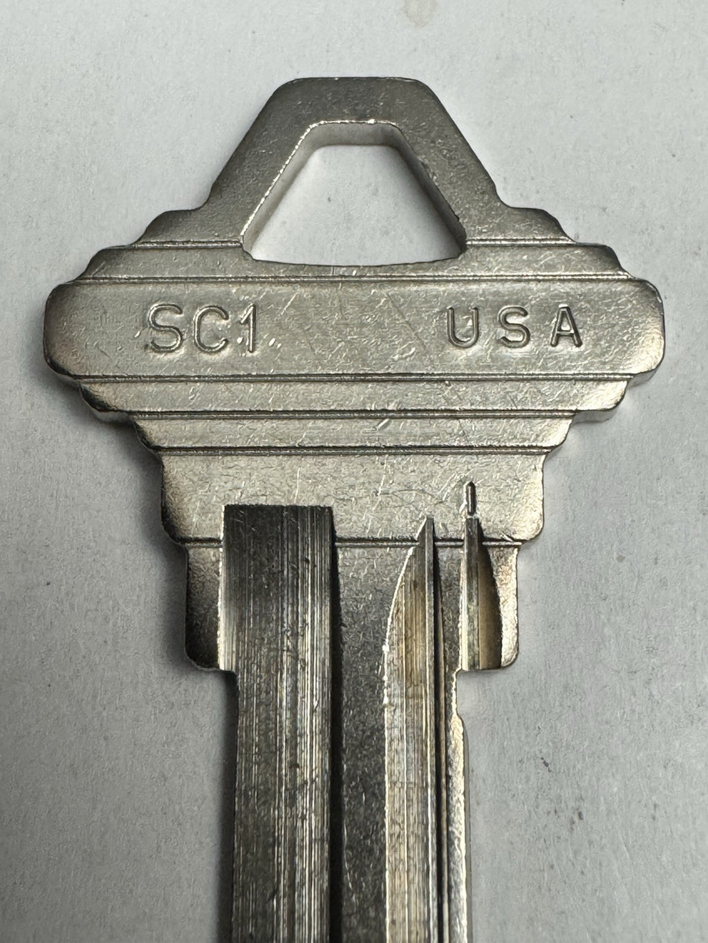 Ilco - SC1 - Schlage - Key Blank - 5 Pin - Cut to Code Nickle Plated Brass — photo 4