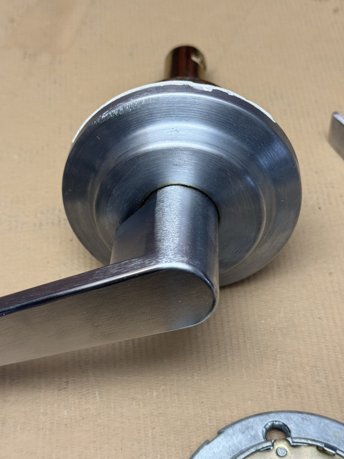 LSDA - L100 - Passage Lever Lock - Grade 2 - Satin Chrome - 26D - 2-3/4” Latch — photo 3