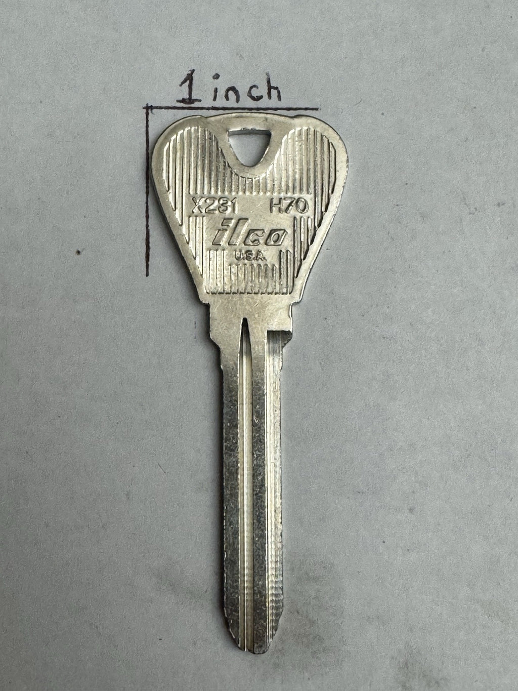 ILCO - H70 - X231 - FORD Festiva 1994 - Key Blank — photo 4