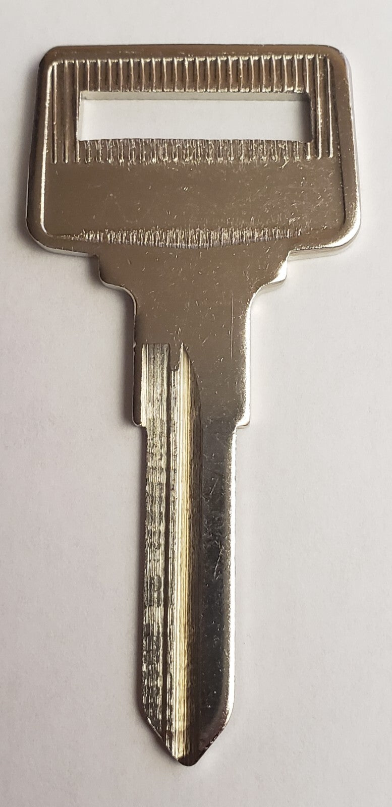 Ilco - VL8 - X140 - Key Blank - VOLVO — photo 2