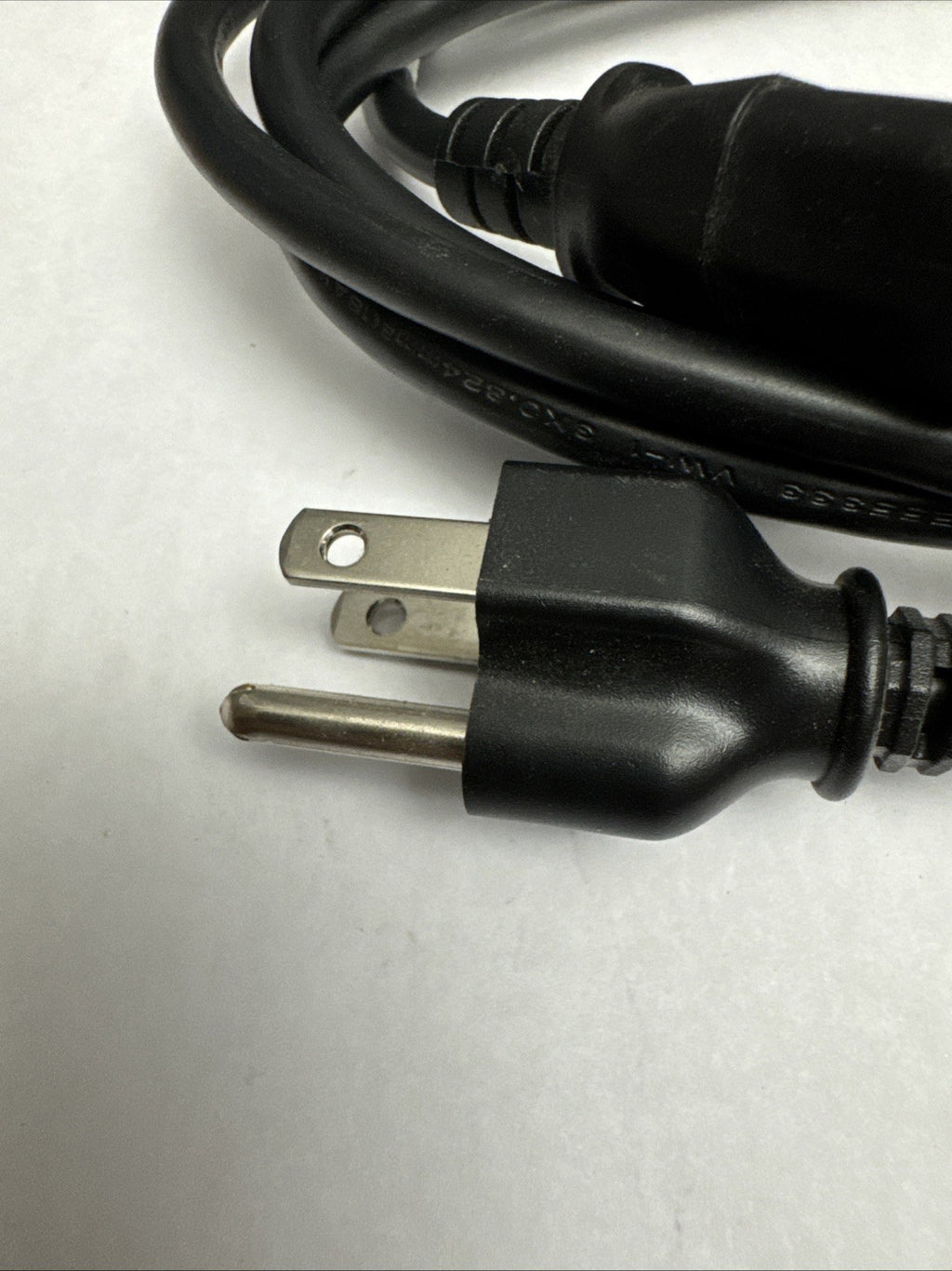 5 Ft -  3 Prong AC Power Cord Standard Electrical Cable Universal — photo 3
